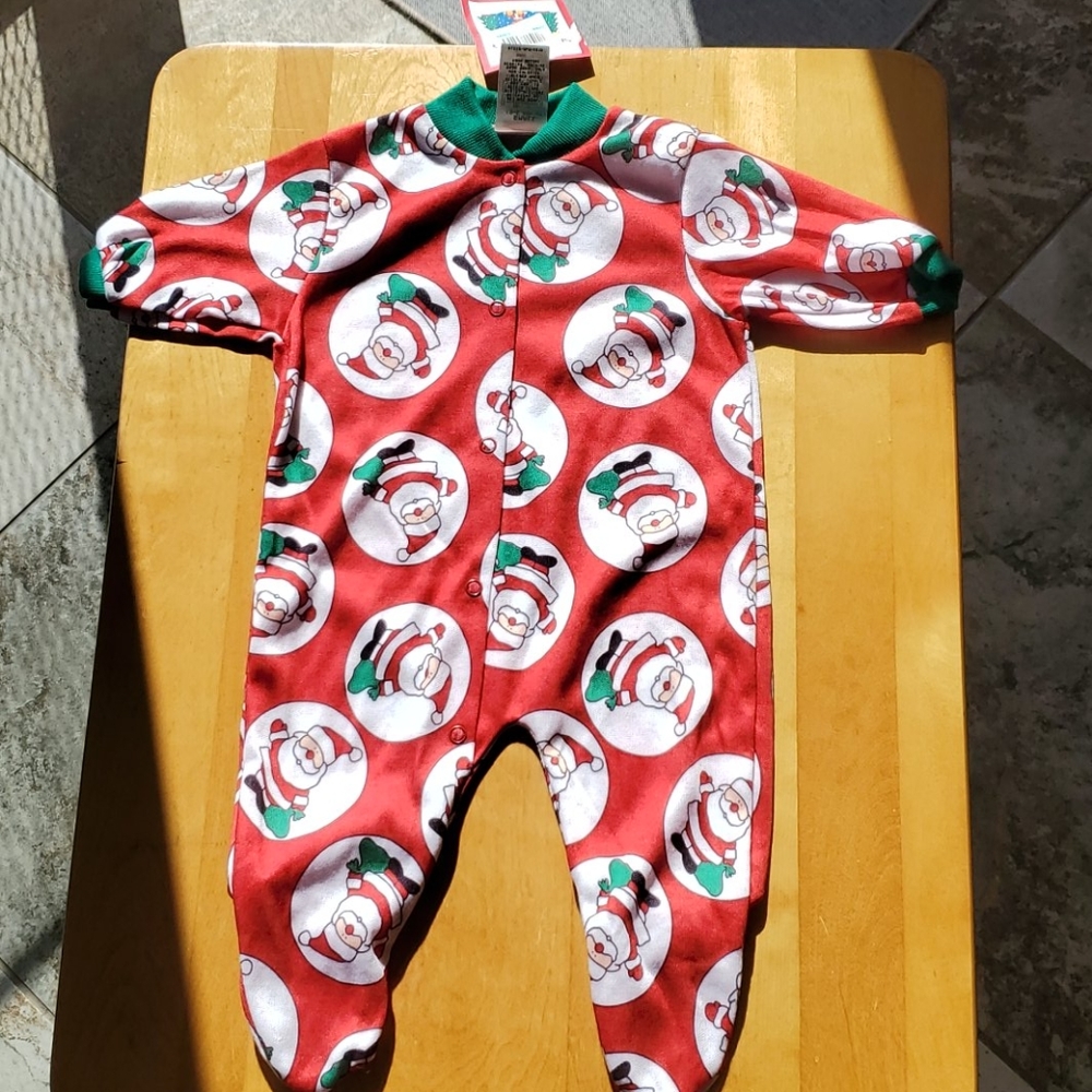Cute almost vintage sleeper NWT